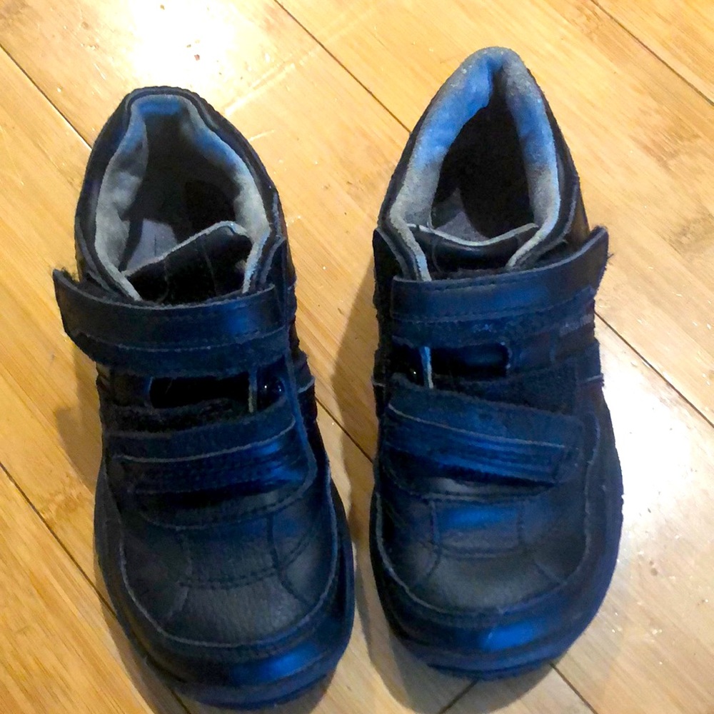 Stride Rite black walking shoes sneakers toddler size 11
